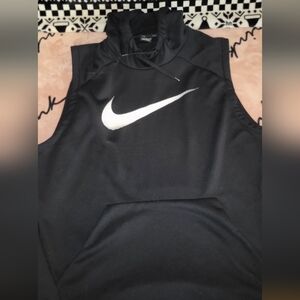 Nike dri-fit sleeveless sweatshirt